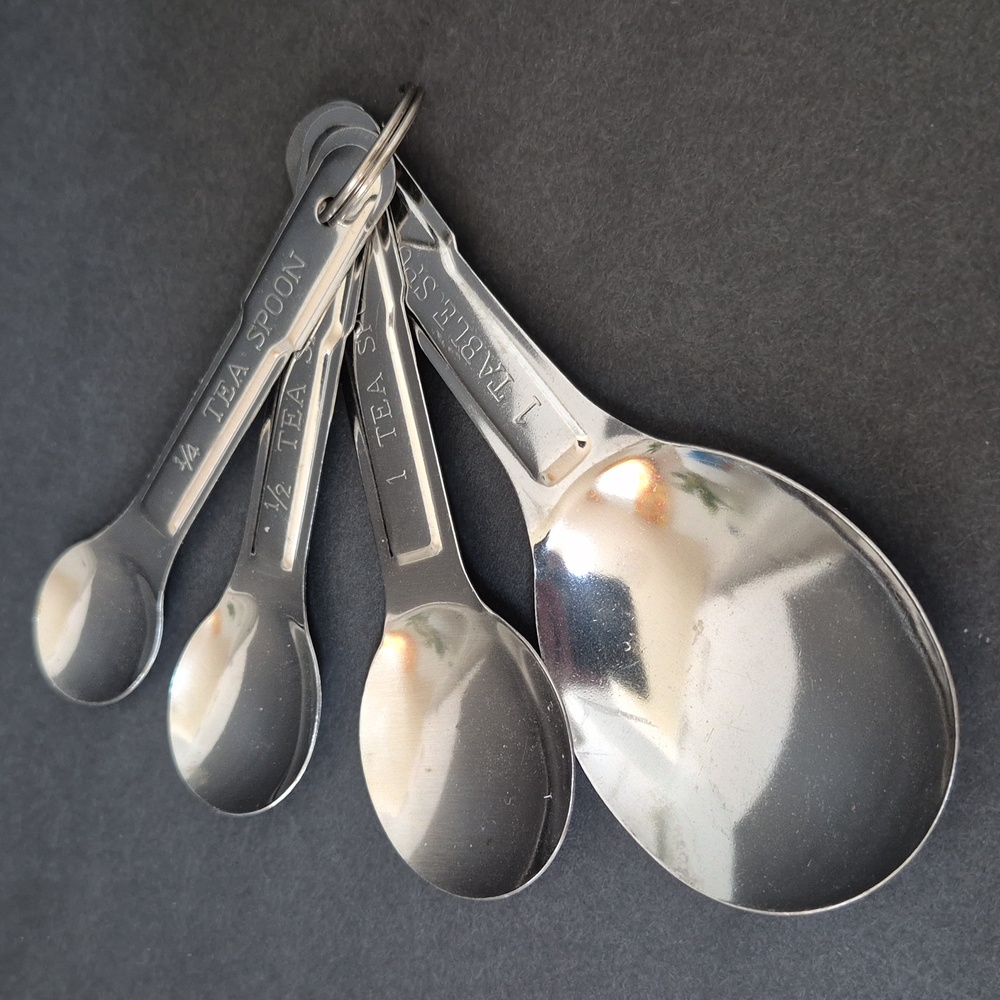 Vintage Stainless Steel Measuring Spoons Set